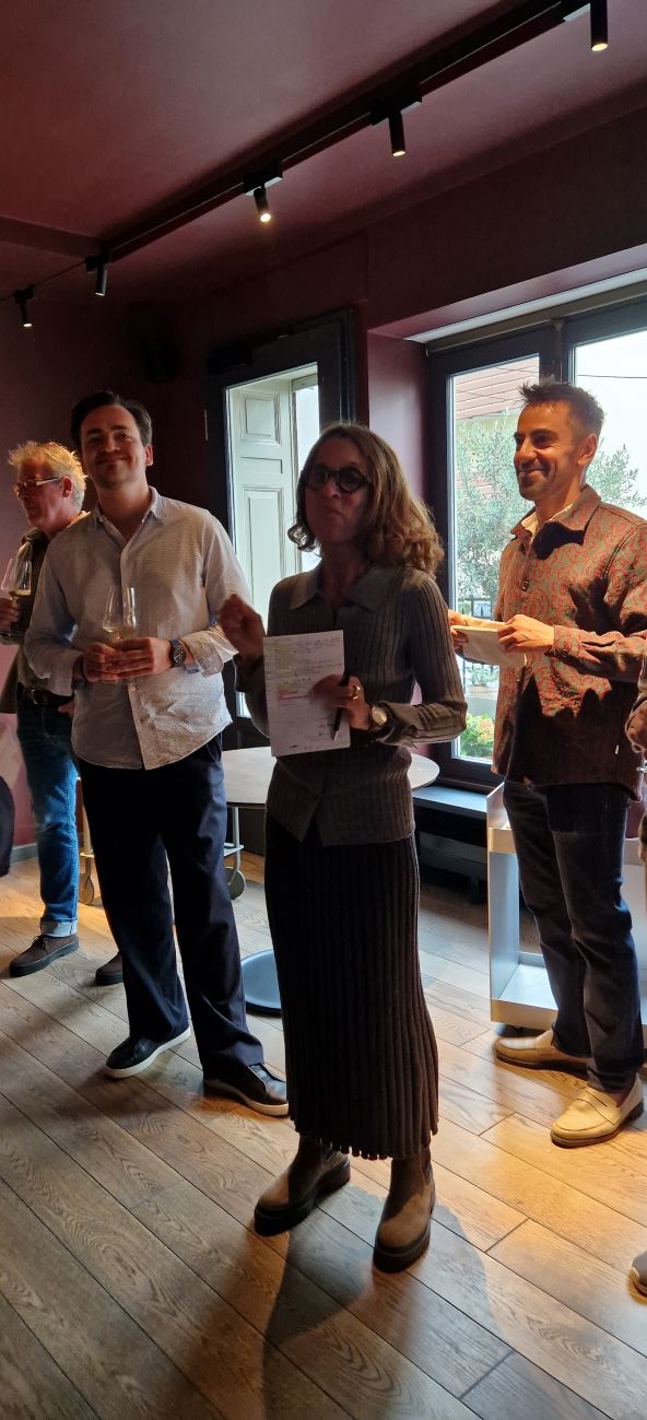 Johanna Wies beim Heitlinger Roundtable 2025 Im Rausch: (V.l.n.r.) Claus Burmeister, Patrick Jacklin und Ulrike Burmeister