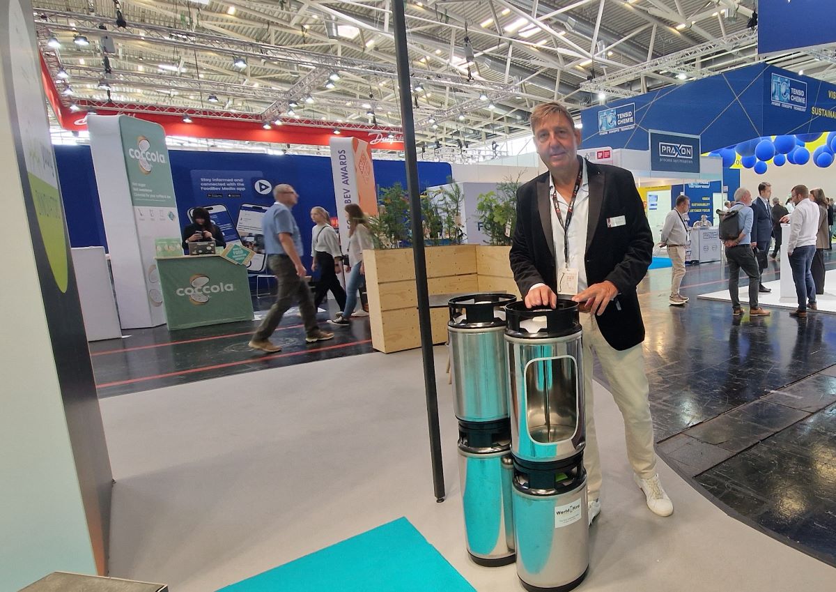 Auf der Drinktec 2025 präsentiert Gerd-Albrecht Graf von Worldkeg das neue Fasssystem transparent und verständlich.