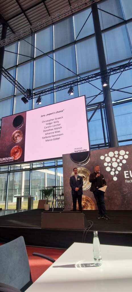 Journalistin und Sparringspartnerin für Kommunikation Johanna Wies war 2026 Teil der Expertenjury des Eurovino Innovation & Marketing Awards.